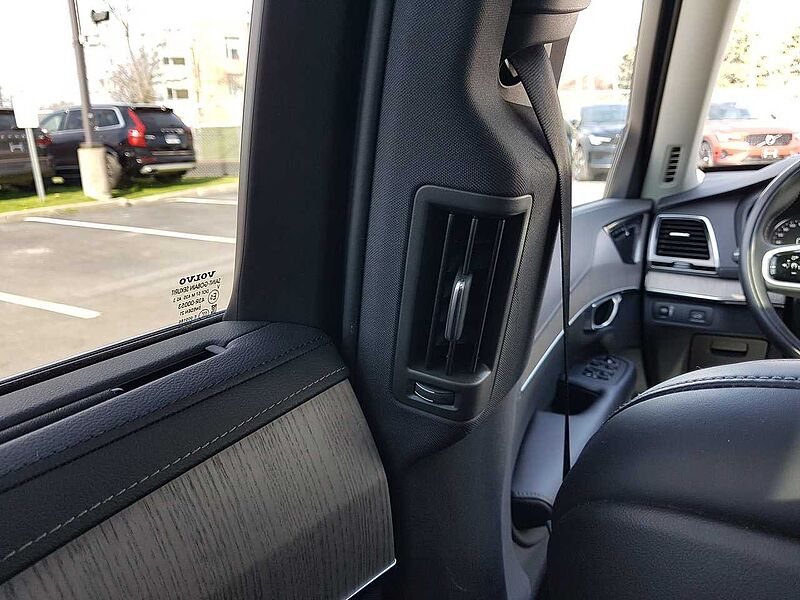 Volvo  T6 AWD Inscription (6-Seat)  CPO Air Ride 360 ACC